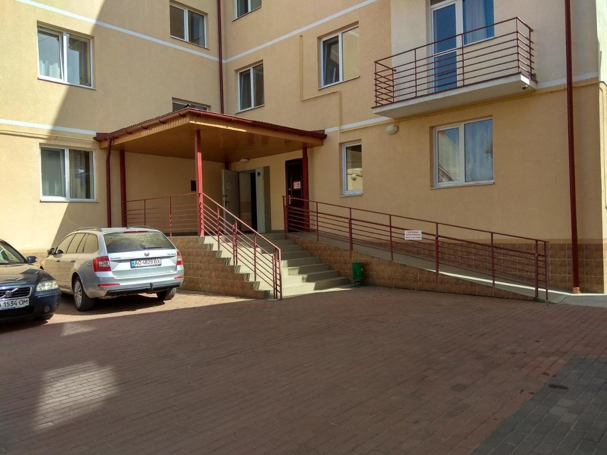 Apartments Domovik On Beregovskaya 3 موكاشيفه المظهر الخارجي الصورة